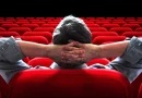 Como escolher o lugar perfeito no cinema, de acordo com os especialistas