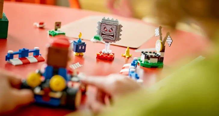 LEGO Super Mario