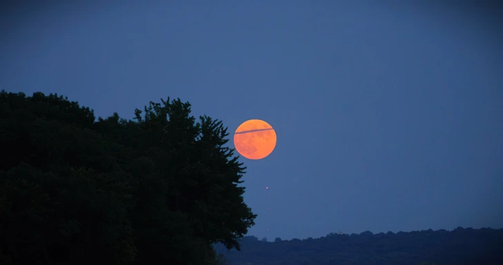 Lua Vermelha