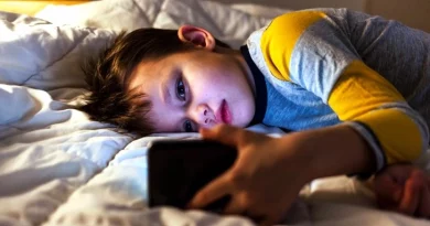 Quais são os perigos das redes sociais nas crianças Psicóloga deixa aviso urgente