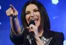 Cantora Laura Pausini nos Globos de Ouro