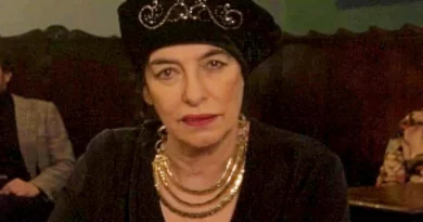 A Mulher que Morreu de Pé