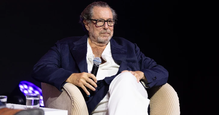 In The Hand of Dante