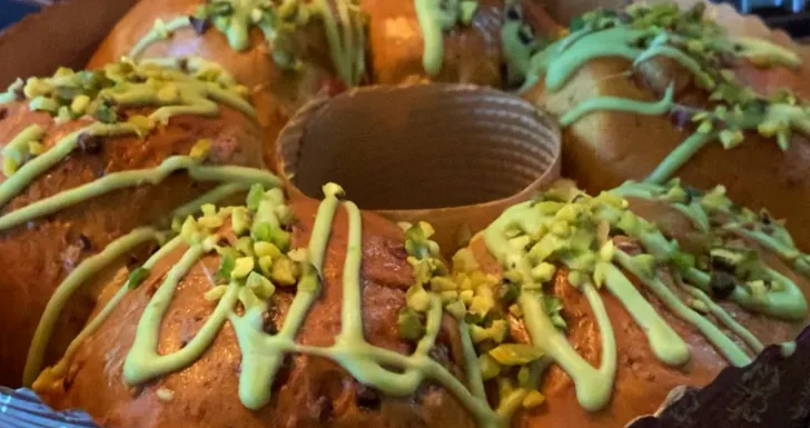 bolo rei pistachio aldi