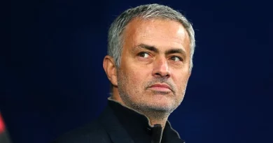 José Mourinho responde ao treinador do Vitória de Guimarães após vitória José Mourinho responde ao treinador do Vitória de Guimarães após vitória