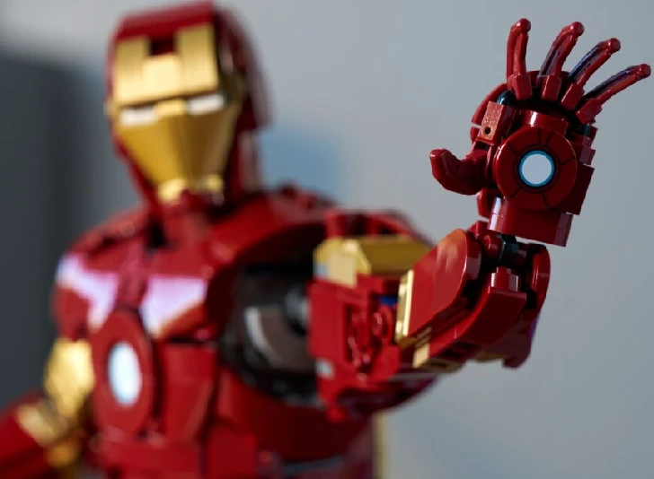 lego marvel iron man