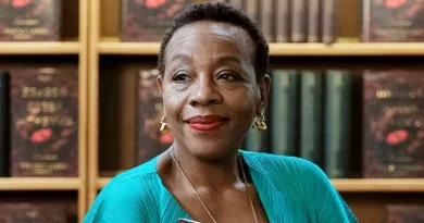 Nova série com Alistair Petrie (Sex Education) chega em breve à RTP2 Nova série com Alistair Petrie (Sex Education) chega em breve à RTP2