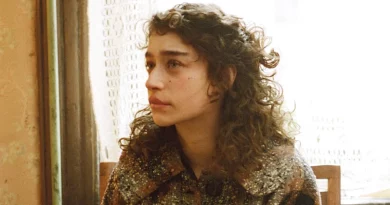 Odessa A'zion em Marty Supreme 2025