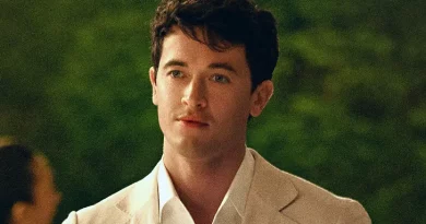 Nova comédia romântica com Tom Blyth já é o filme mais visto na Netflix Nova comédia romântica com Tom Blyth já é o filme mais visto na Netflix