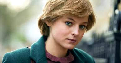 Emma Corrin The Crown