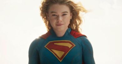 SuperGirl Super Bowl