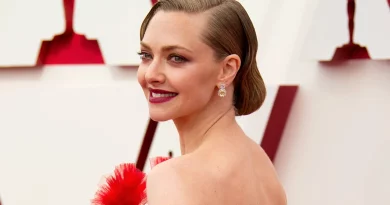 Depois de A Criada, Amanda Seyfried regressa aos musicais Depois de A Criada, Amanda Seyfried regressa aos musicais