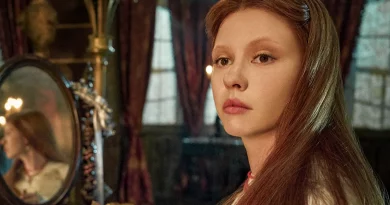 Frankenstein Netflix Mia Goth