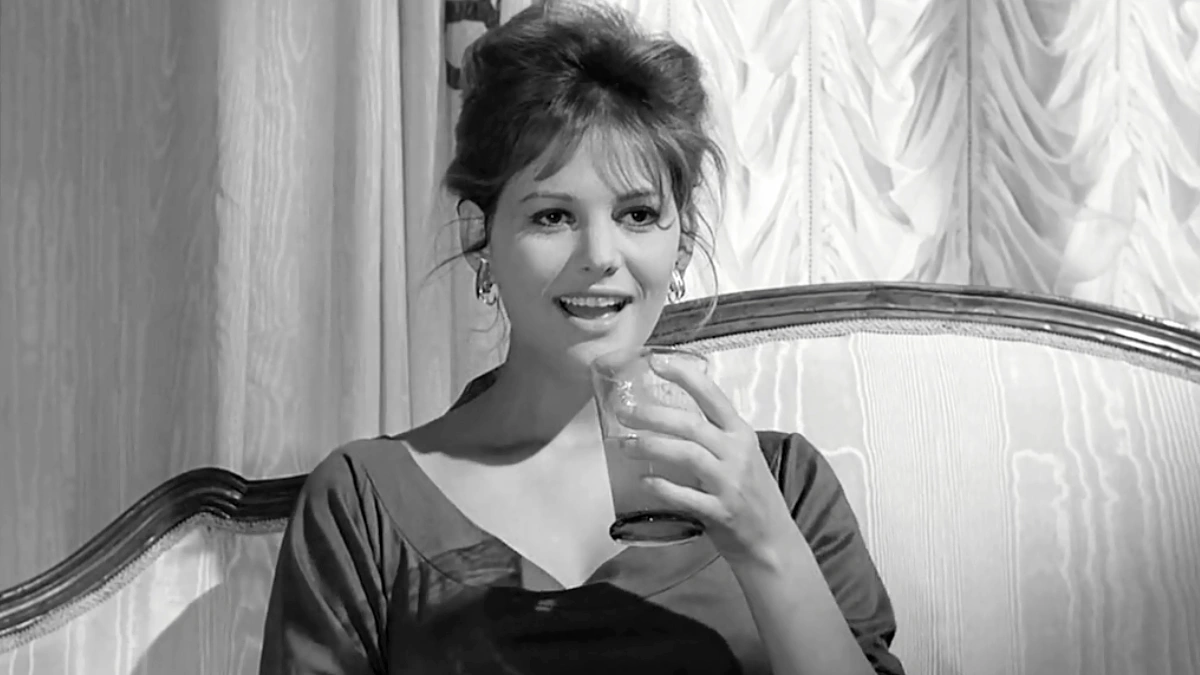 Claudia Cardinale em A Rapariga da Mala