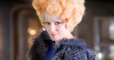 Elizabeth Banks in The Hunger Games: Em Chamas (2013)