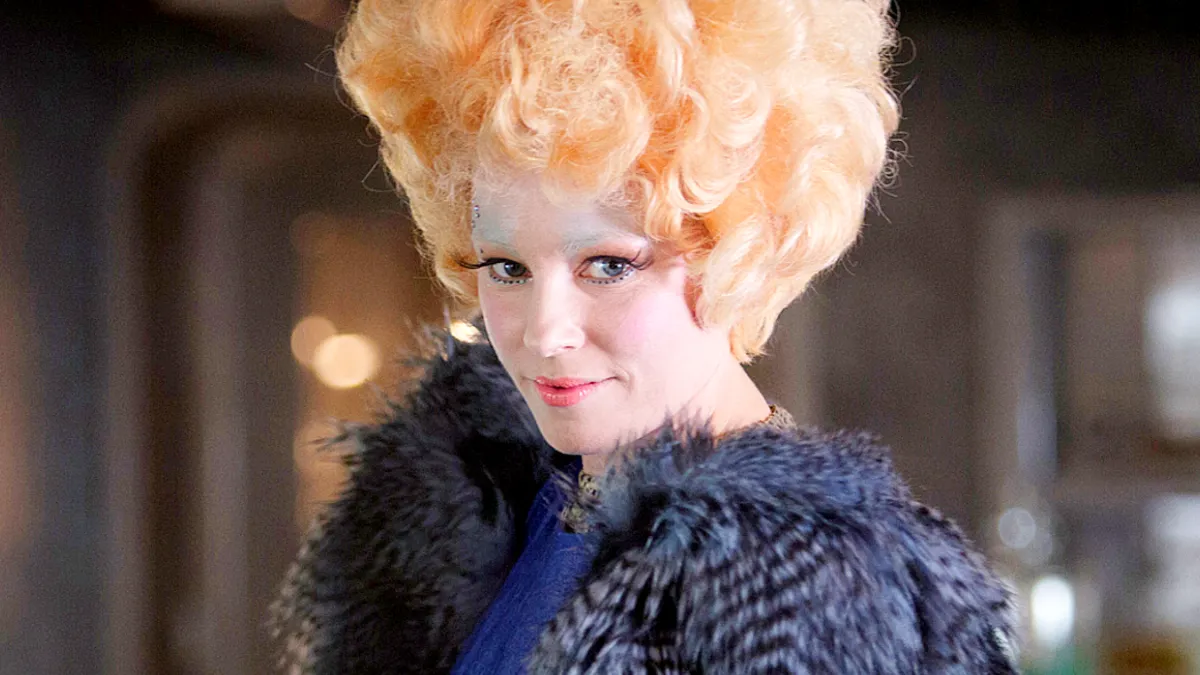 Elizabeth Banks in The Hunger Games: Em Chamas (2013)