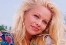 Pamela Anderson in S.O.S. Malibu (1989)