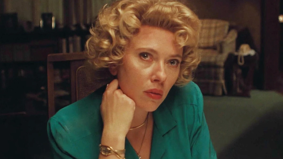Paper Tiger Scarlett Johansson