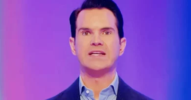 Humorista britânico, Jimmy Carr, está de regresso a Portugal