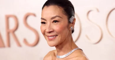 Comédia com Michelle Yeoh e 91% no Rotten Tomatoes estreia esta semana na televisão portuguesa Comédia com Michelle Yeoh e 91% no Rotten Tomatoes estreia esta semana na televisão portuguesa