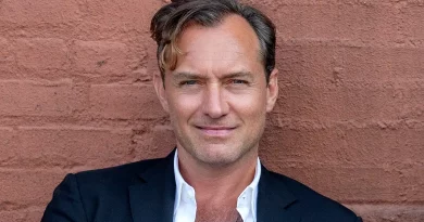Esta Minissérie de 8 episódios com Jude Law é atualmente a melhor da Netflix em Portugal