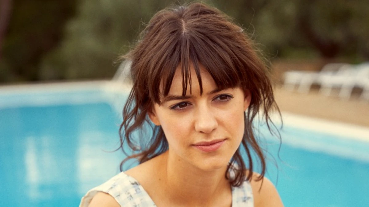 Daisy Edgar Jones Normal People RTP Play Paul Mescal 2