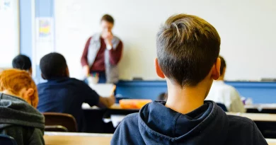 Segurança Social prevê reforço do abono escolar de milhares de famílias portuguesas