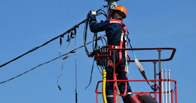E-REDES anuncia cortes de luz em várias zonas de Portugal já este domingo