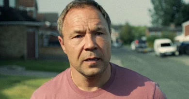 Minissérie de Stephen Graham (Adolescence) com 8 episódios já está na Netflix Portugal Minissérie de Stephen Graham (Adolescence) com 8 episódios já está na Netflix Portugal