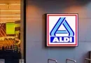 Aldi lança socas estilo Birkenstock ao preço mais baixo do mercado