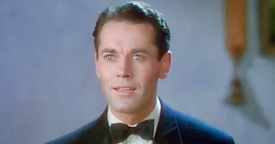 Teria 121 anos, fez cerca de 90 filmes, ganhou um Óscar e os dois filhos também se tornaram estrelas de Hollywood Teria 121 anos, fez cerca de 90 filmes, ganhou um Óscar e os dois filhos também se tornaram estrelas de Hollywood