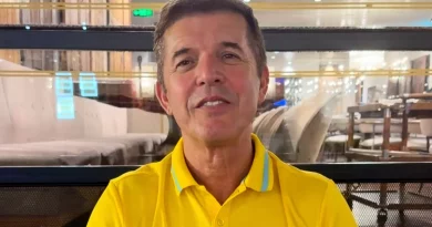 João Baião rendido aos ténis de luxo que estão a conquistar o guarda-roupa dos famosos João Baião rendido aos ténis de luxo que estão a conquistar o guarda-roupa dos famosos