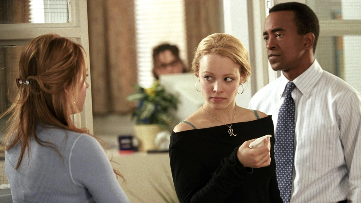 Lindsay Lohan, Rachel McAdams e Tim Meadows em "Giras e Terríveis", © Paramount Pictures